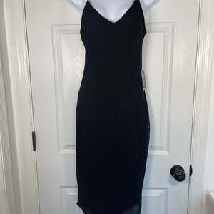 NWT Express Women's Black Sleeveless Ribbed V-Neck Midi Sweater Dress S